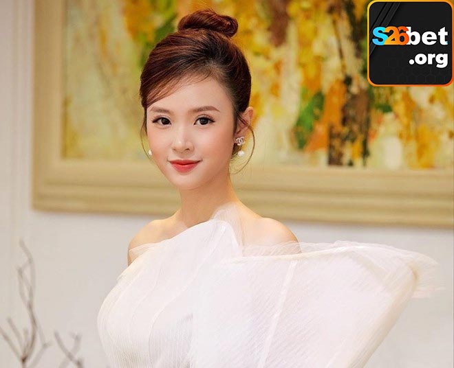 CEO Cẩm Lan